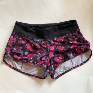 Lululemon Floral run speed up shorts